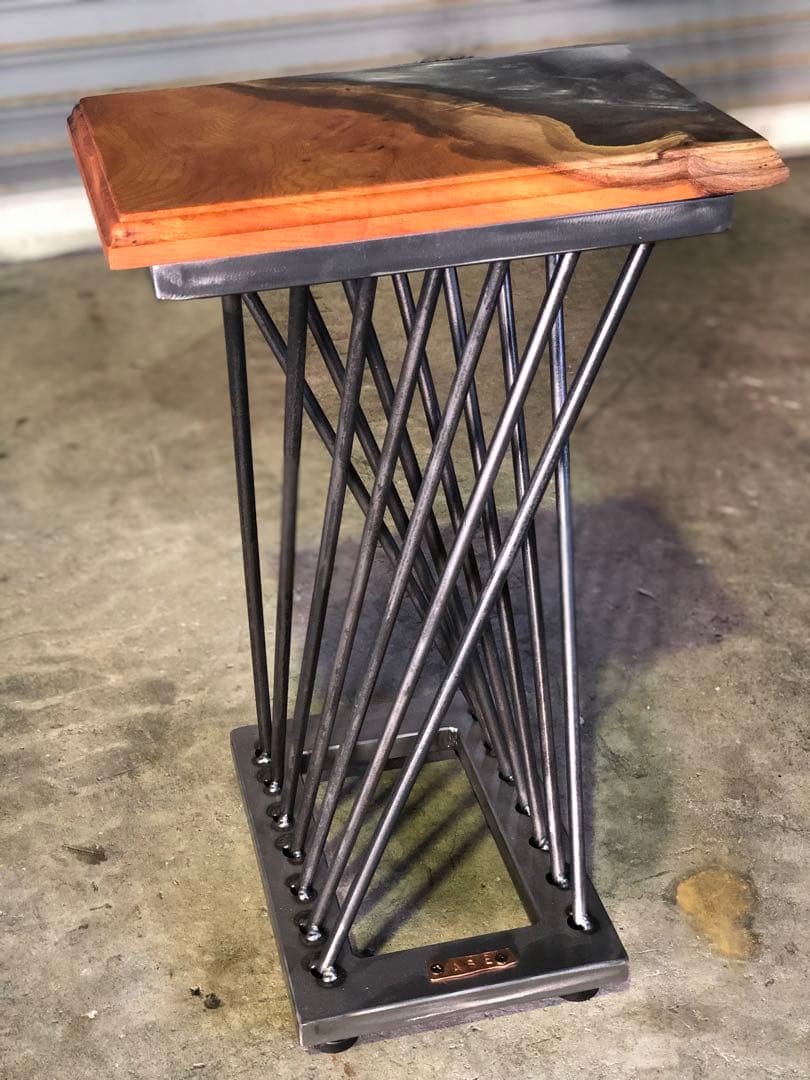 レジンサイドテーブル