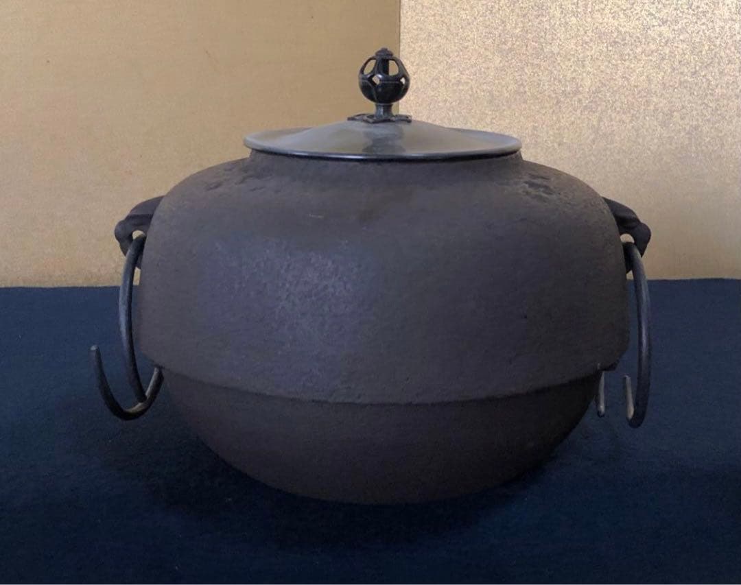 《R》鋳銅 鬼面風炉 釜添 釜師畠春斎/風炉師寛 共箱　260120き5