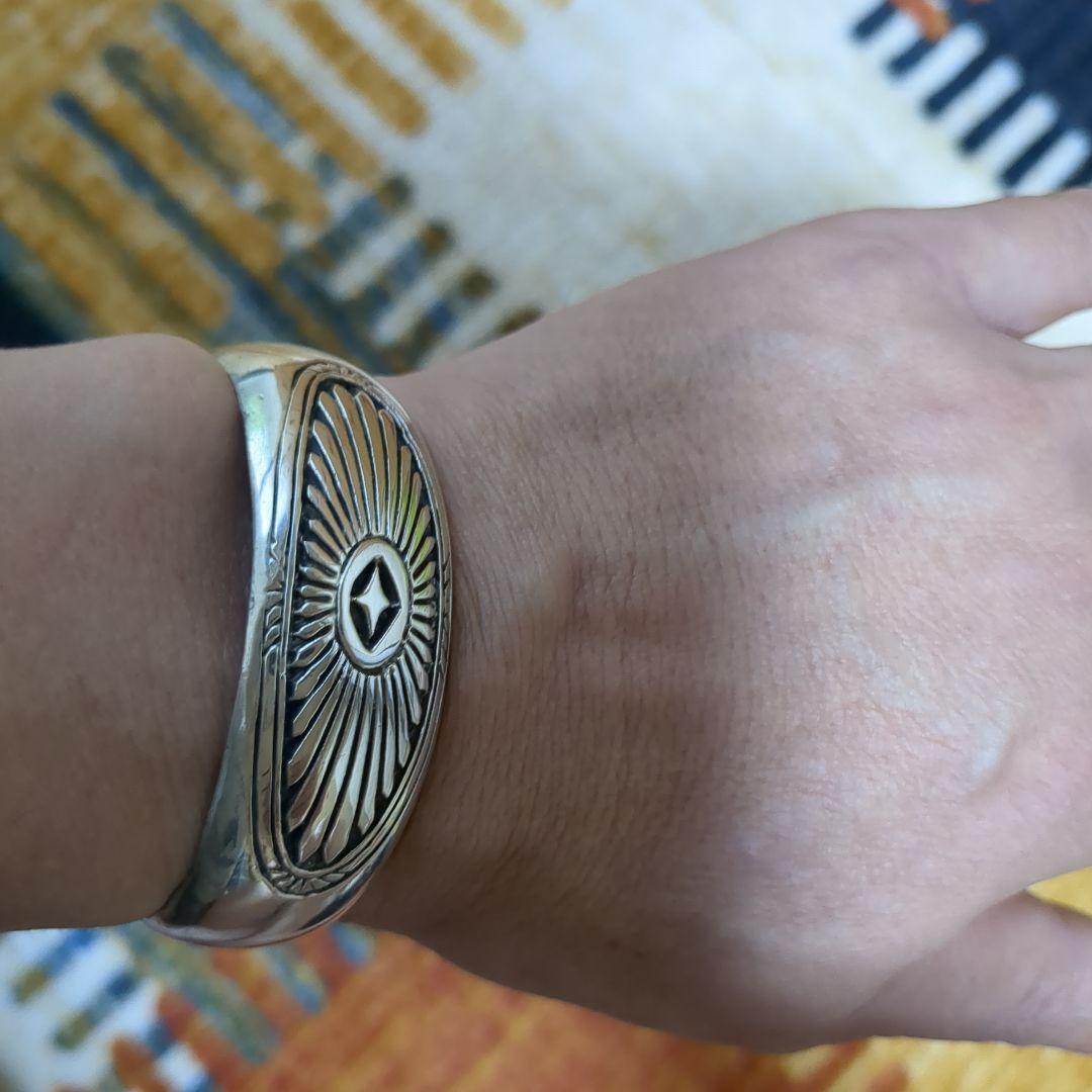 最終特価サンバーストインディアンジュエリーバングル