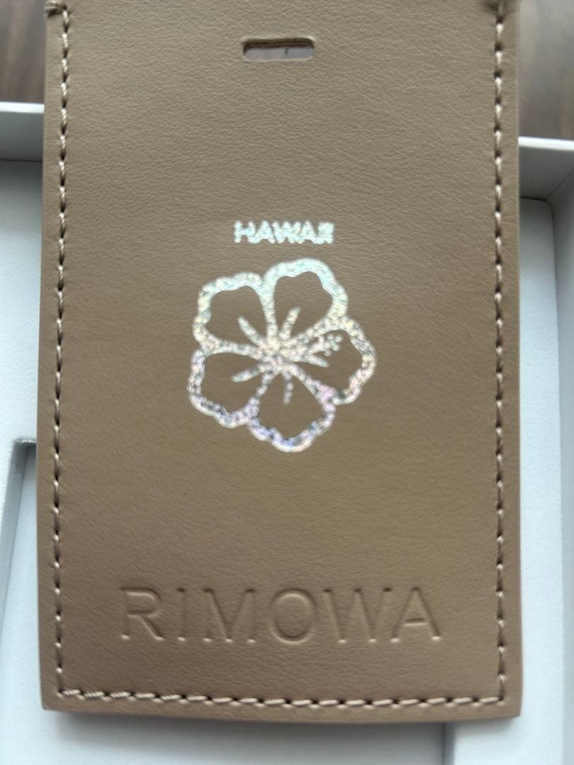 ハワイ限定　RIMOWA ベージュレザータグ