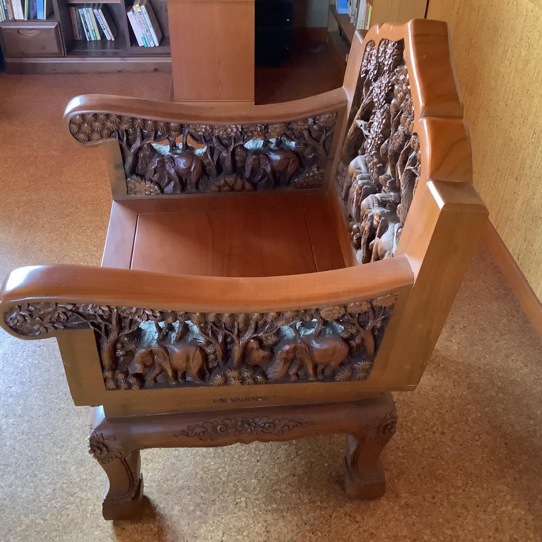 【重厚彫刻椅子】象の群れモチーフ　木製彫刻アームチェア 4脚セット 希少大型家具