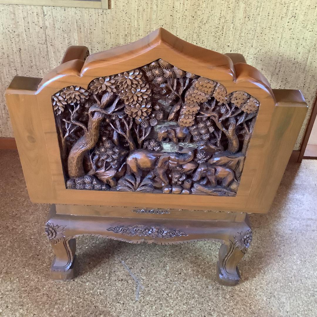 【重厚彫刻椅子】象の群れモチーフ　木製彫刻アームチェア 4脚セット 希少大型家具