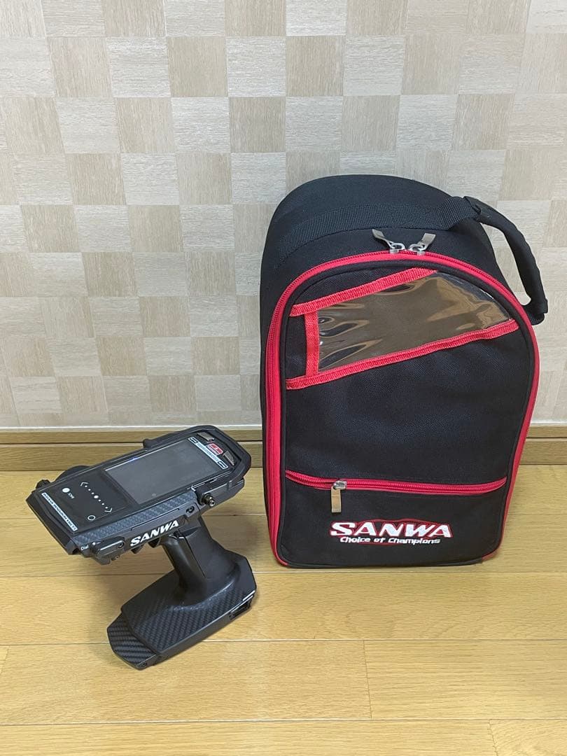 SANWA M17送信機とバッグ付き　現状渡し