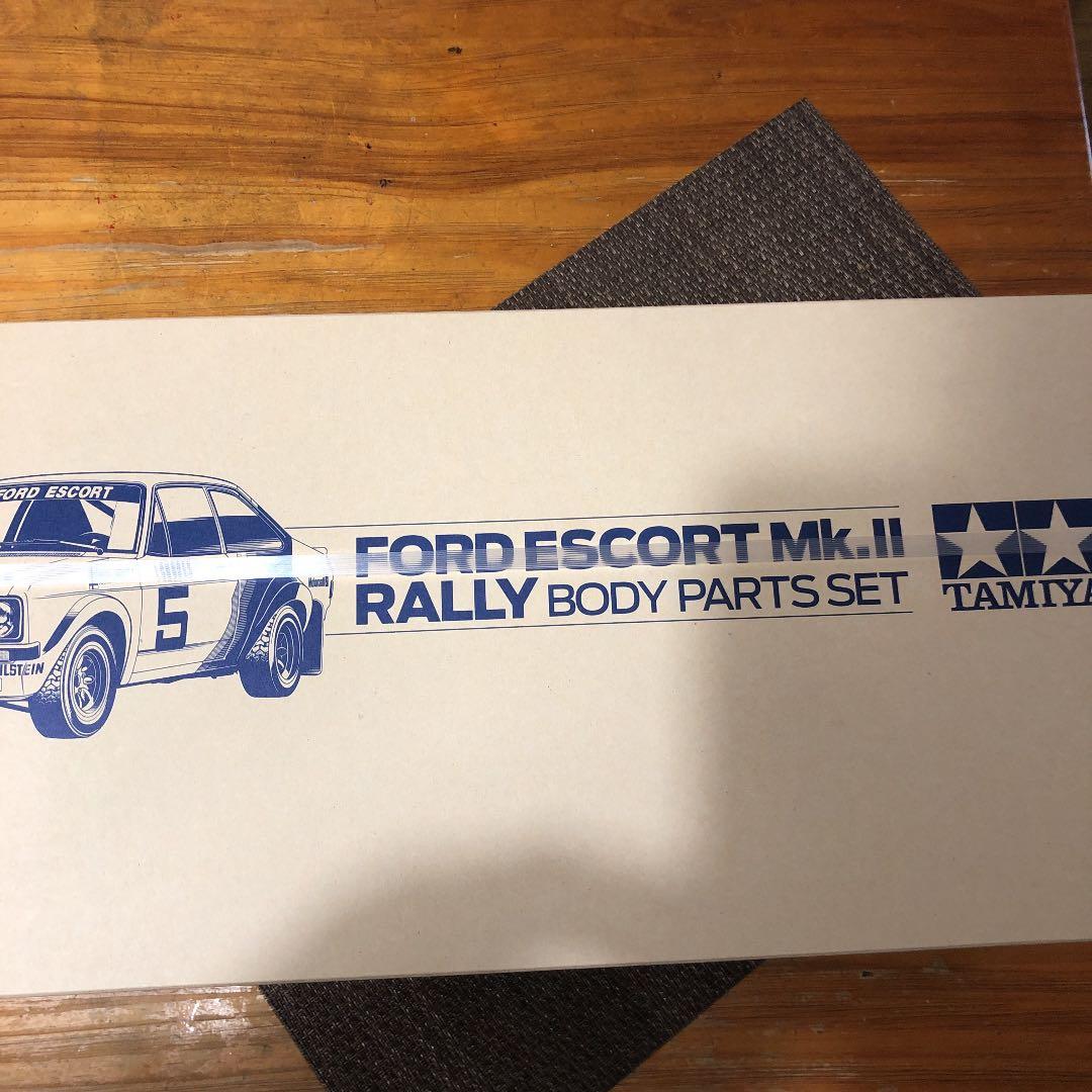 タミヤ　ラジコン　ボディ　フォードエスコートラリー