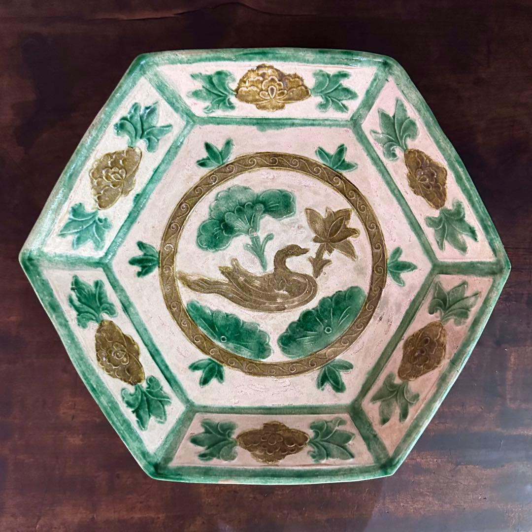希少 遼代 三彩八角盤 清朝期 粉彩花の図 輪花台皿 中国古玩 中国美術 骨董品