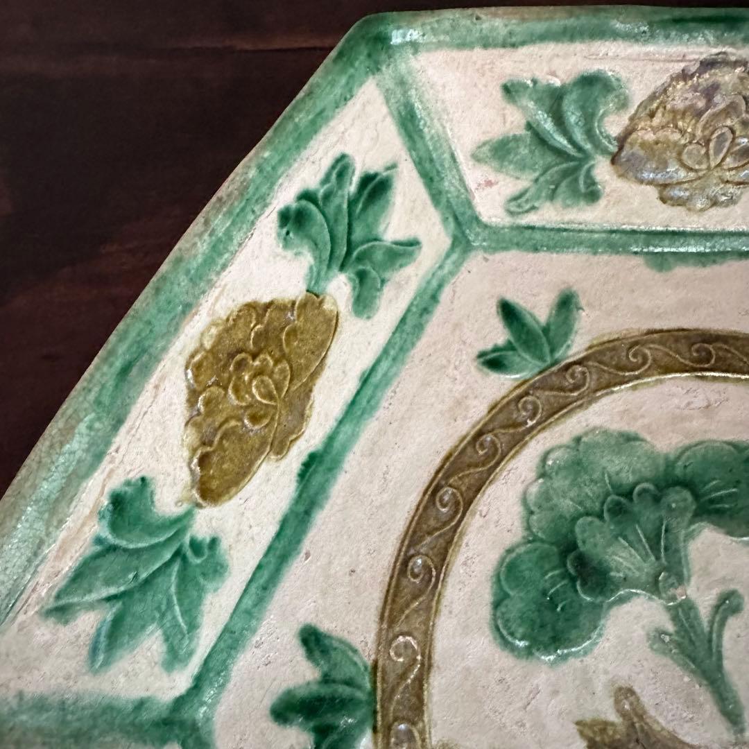 希少 遼代 三彩八角盤 清朝期 粉彩花の図 輪花台皿 中国古玩 中国美術 骨董品