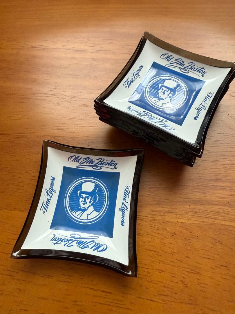 未使用品　ヴィンテージ オールド ミスター ボストン ガラス灰皿 8皿