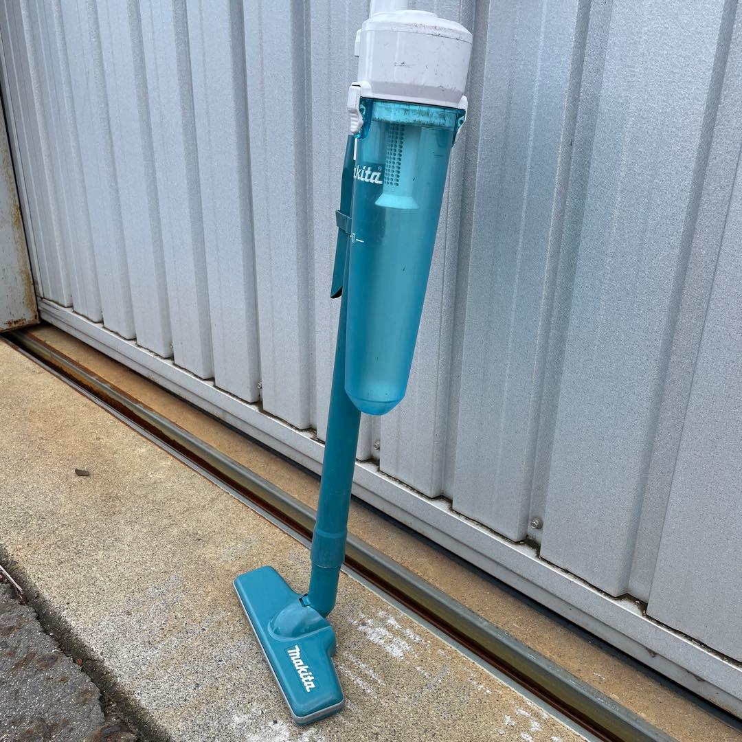 マキタ Makita CL180FD 充電式 クリーナー 掃除機 まだまだ使える
