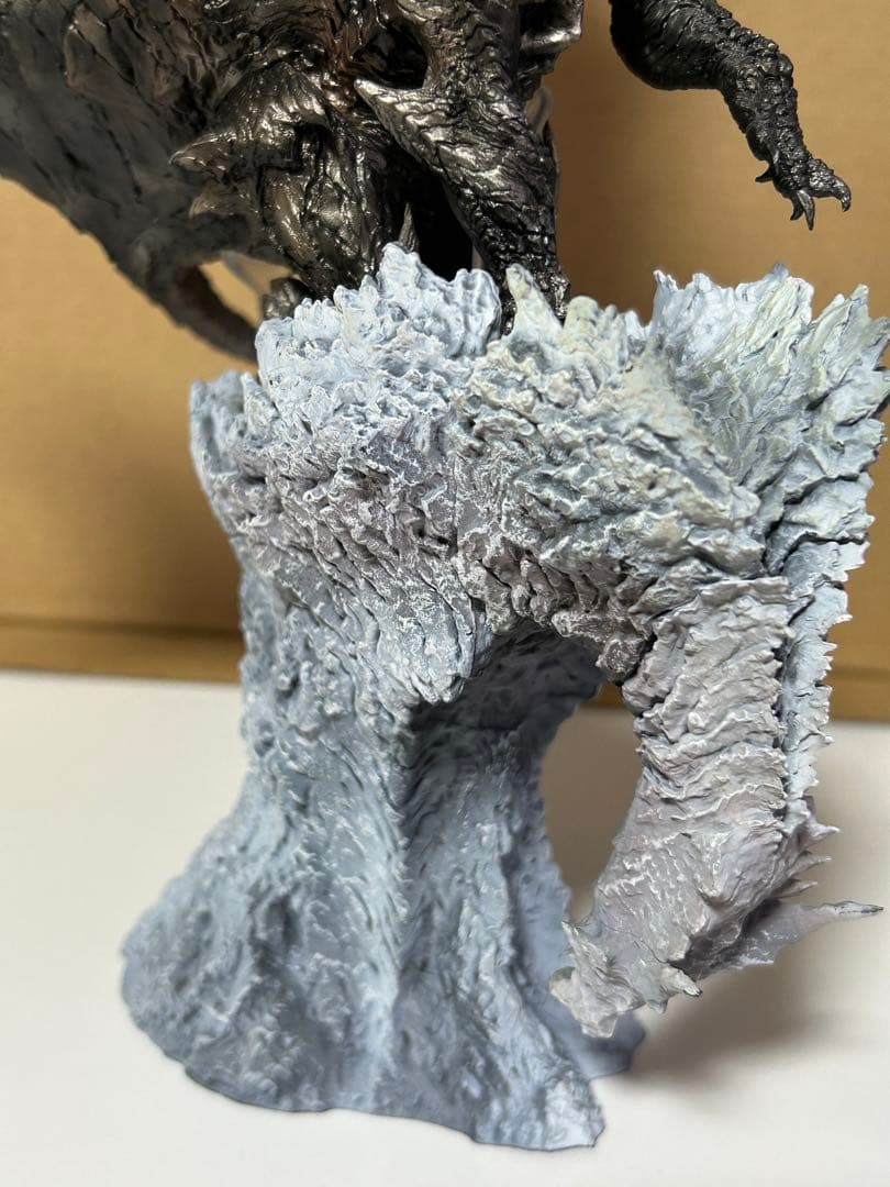 モンハン カプコンフィギュアビルダー クリエイターズモデル 鋼龍 クシャルダオラ