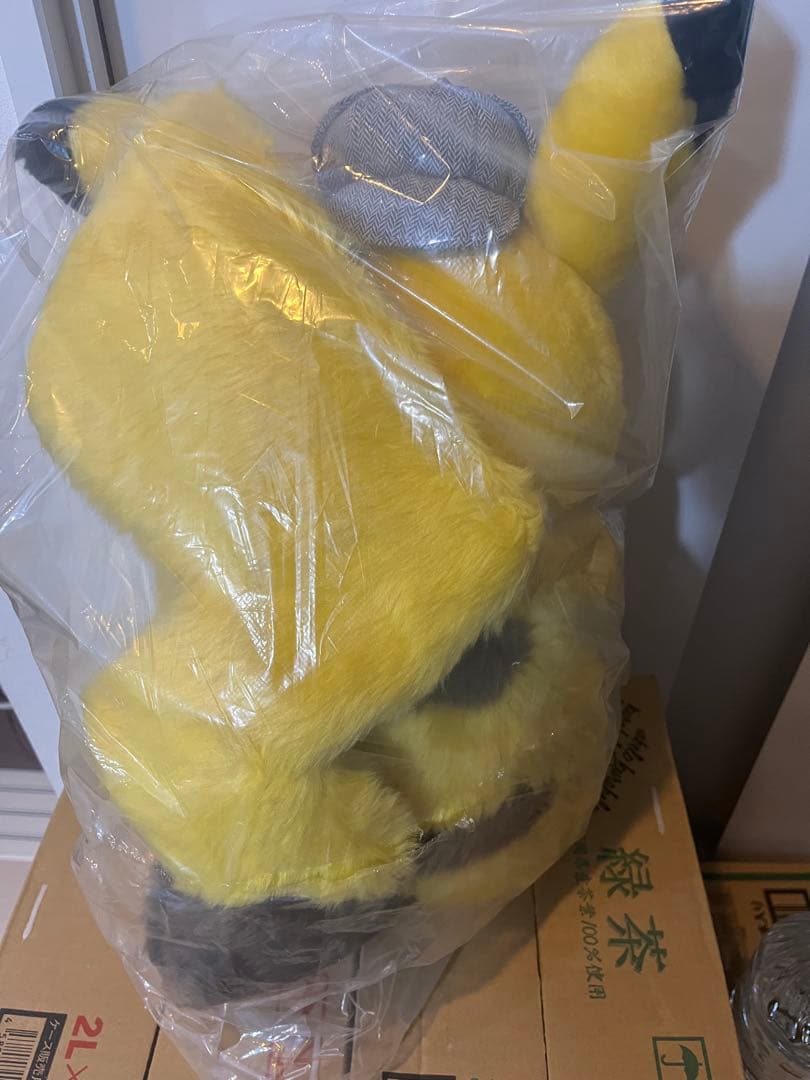 LIFE SIZE DOLL 名探偵ピカチュウ　ぬいぐるみ　メガハウス