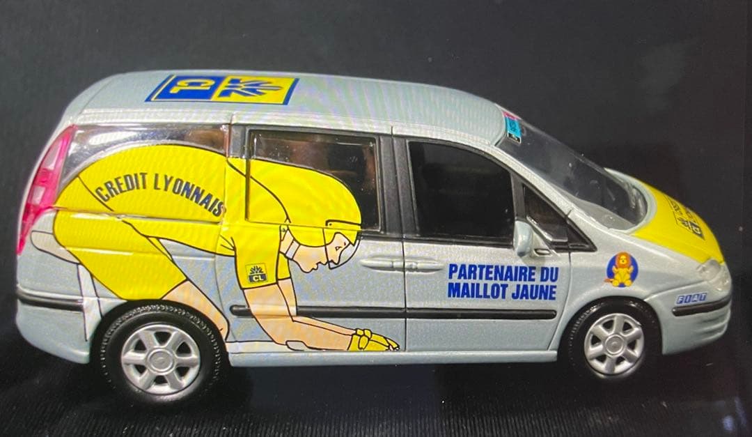 【ツールドフランス】フィアットUlysse 2003 年モデルキャラバンカー