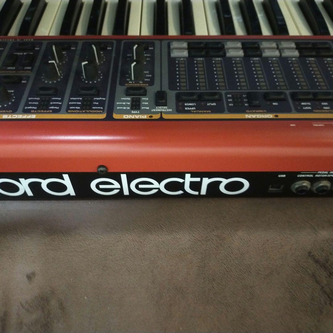 Nord Electro 61鍵 シンセサイザー 赤