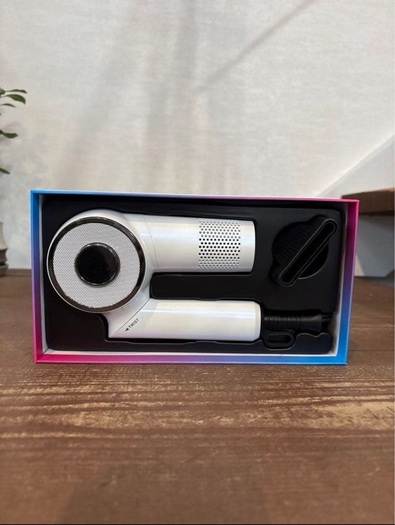 【新品未使用】クレイツ　エレメア ドライケア ポータブル 型番：SCD-L01F