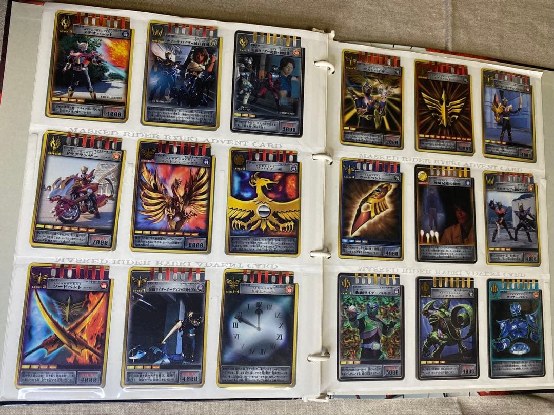 仮面ライダー龍騎 コンプリートカードファイル＋アドベントカード200枚以上