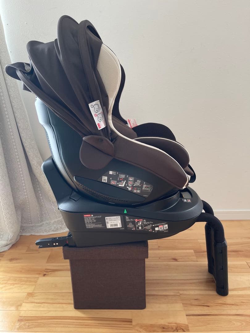【美品】新生児チャイルドシート エールベベ クルット3iグランス isofix