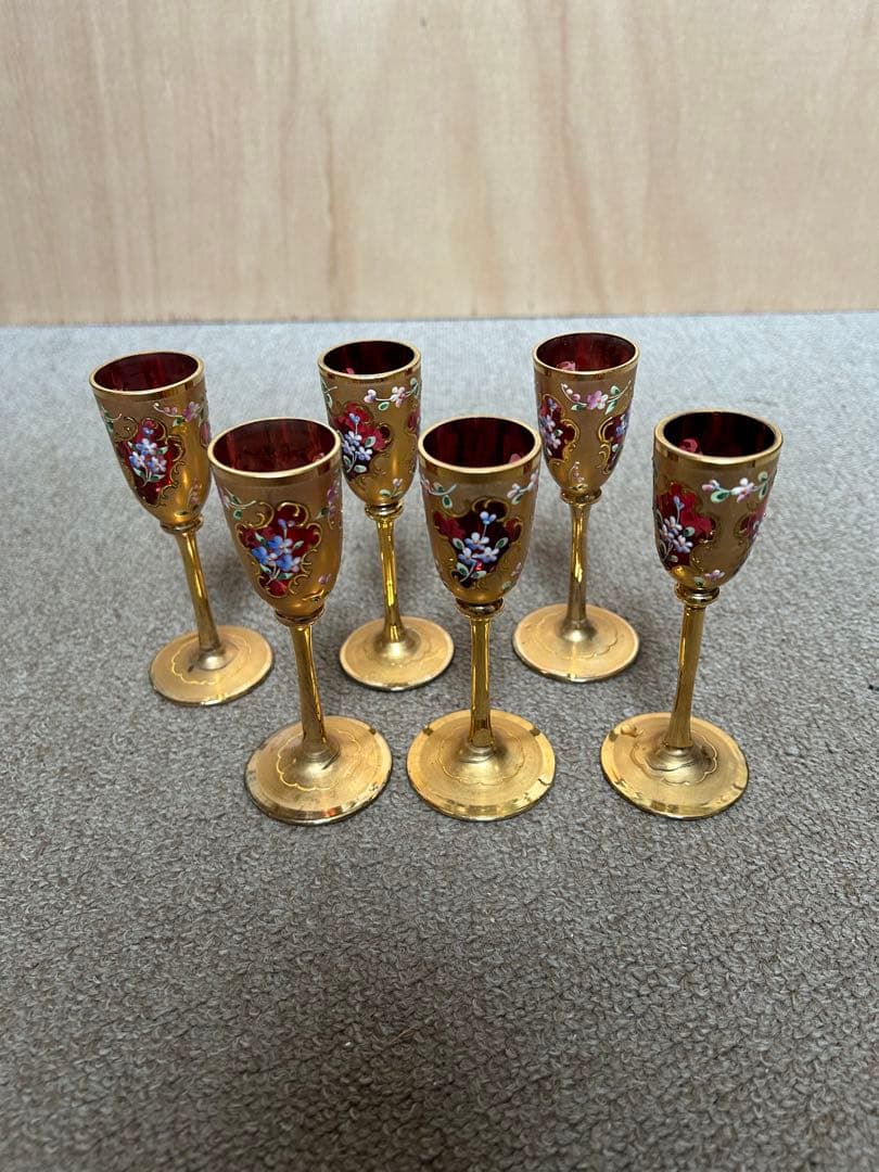 お値下げしました　ベネチアングラス　金彩花紋　ムラーノガラス