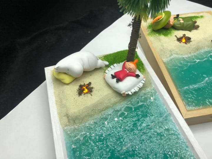 ムーミン　ジオラマ　海辺で寝るムーミン