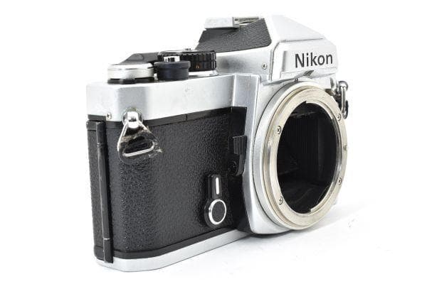 Nikon FE 35mm SLR フィルムカメラ ボディ #462