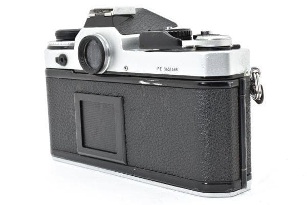 Nikon FE 35mm SLR フィルムカメラ ボディ #462