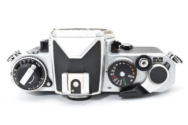 Nikon FE 35mm SLR フィルムカメラ ボディ #462