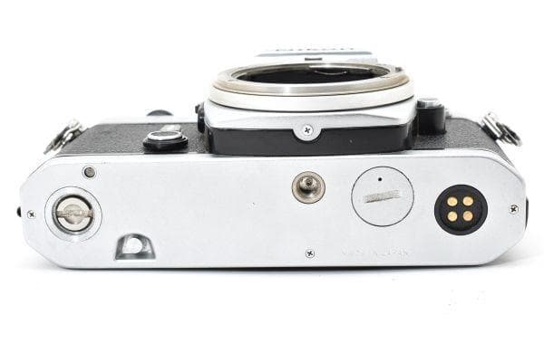 Nikon FE 35mm SLR フィルムカメラ ボディ #462