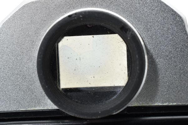 Nikon FE 35mm SLR フィルムカメラ ボディ #462