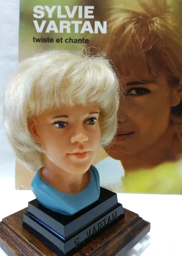 シルヴィ ヴァルタン SYLVIE VARTAN❤︎1965年ヴィンテージドール