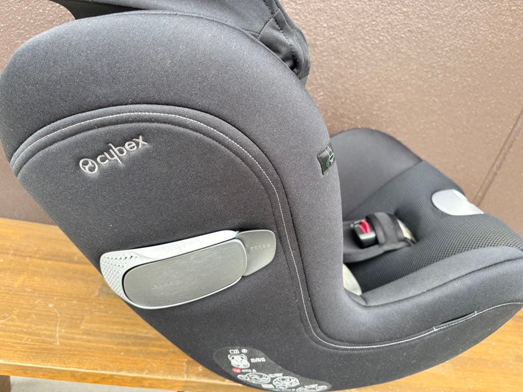 cybex SIRONA T i-Size チャイルドシート ブラック