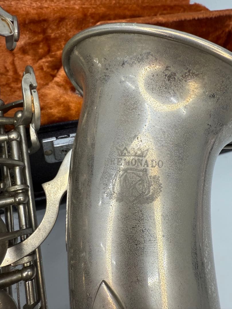 アルトサックス　ケース付き