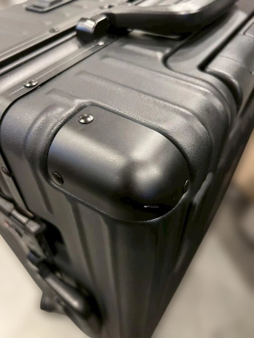 リベティ多機能キャリーケース【マットブラックS】B8　TSAロック　スーツケース