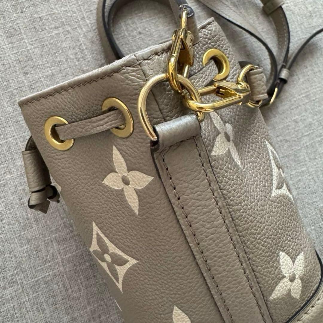 ルイヴィトン　ナノノエ　バイカラー　モノグラム　アンプラント　レザー