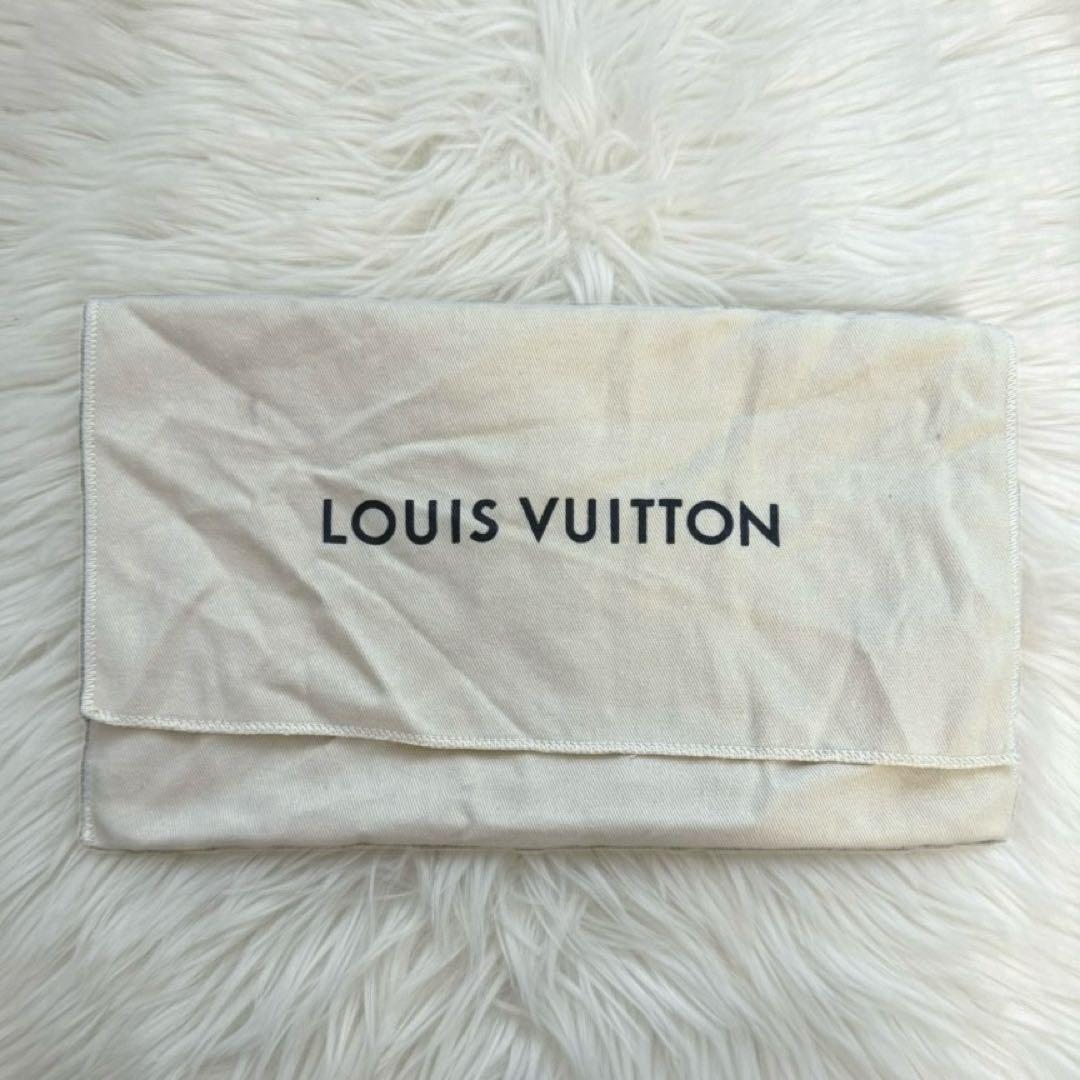 ルイヴィトン　ナノノエ　バイカラー　モノグラム　アンプラント　レザー