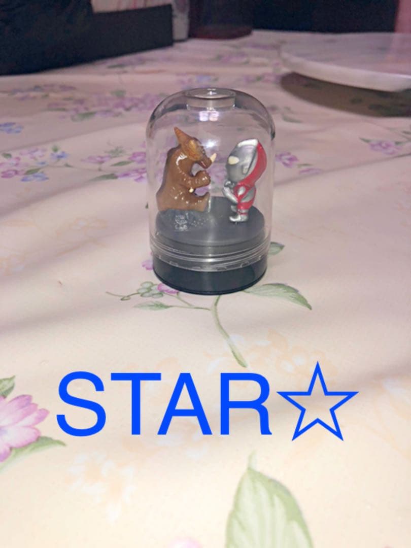 激レア　ガチャ王　ギミック付き　ウルトラマン対ゴモラ　ジオラマカプセル　特撮