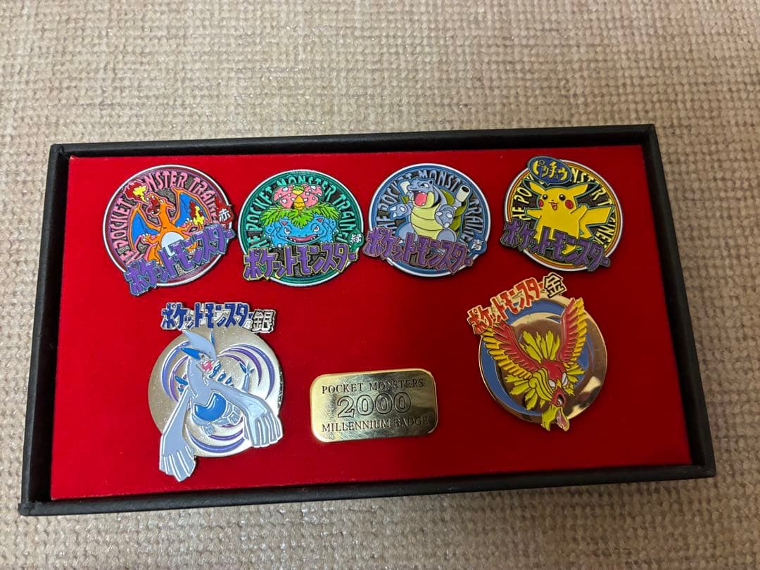 ポケモンピンズセット　ミレニアムバッチ　2000年製