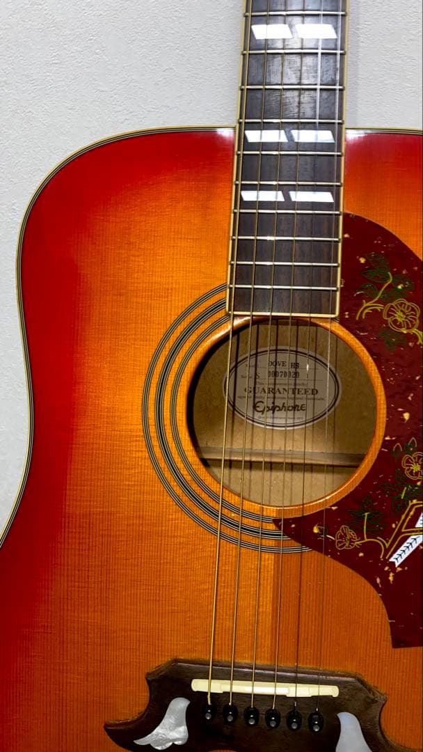 ほんり❣️美品Epiphone DOVE アコギター　ハードケース付