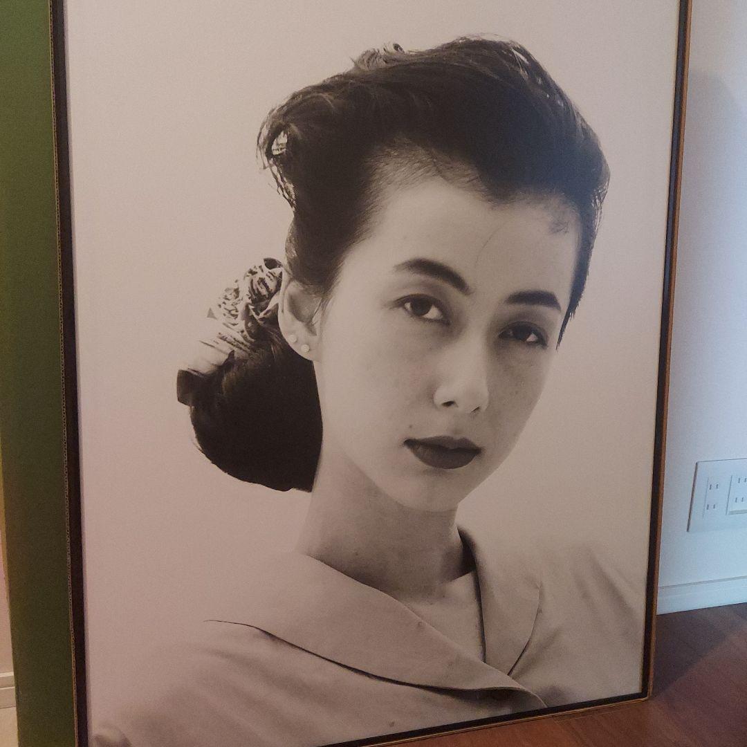 荒木経惟撮影 モデル桐島かれんモノクロアートパネル 写真 大判 フレーム付き