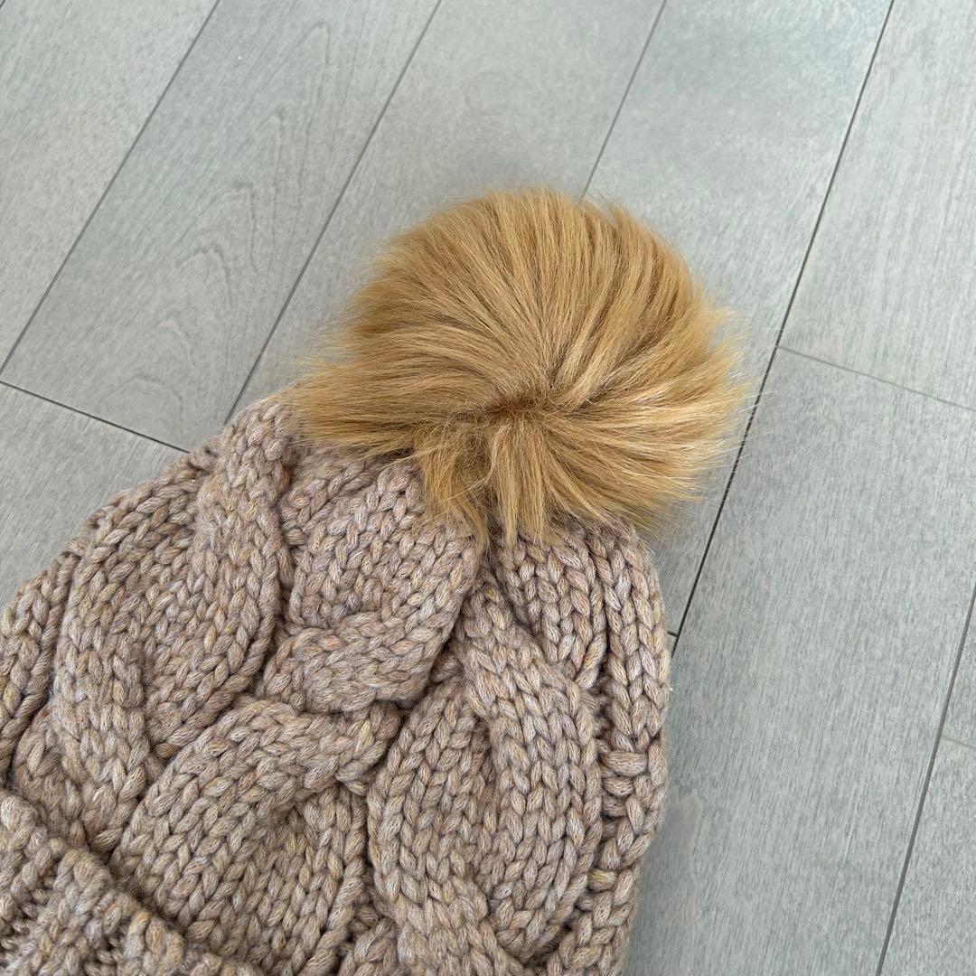 UGG ケーブル編み　ニット帽