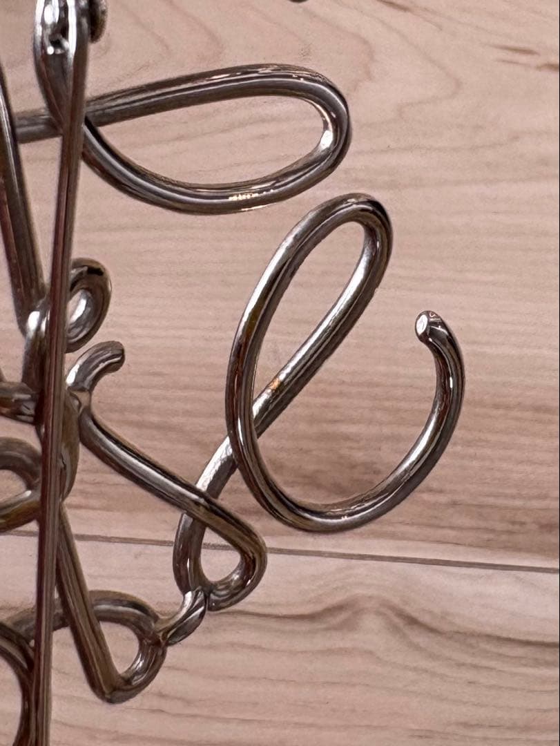 ロエベ LOEWE★アナグラム ブローチ ピンバッジ シルバー系