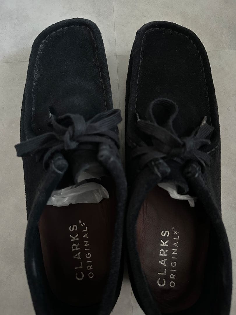 CLARKS ブラック モカシン スエード