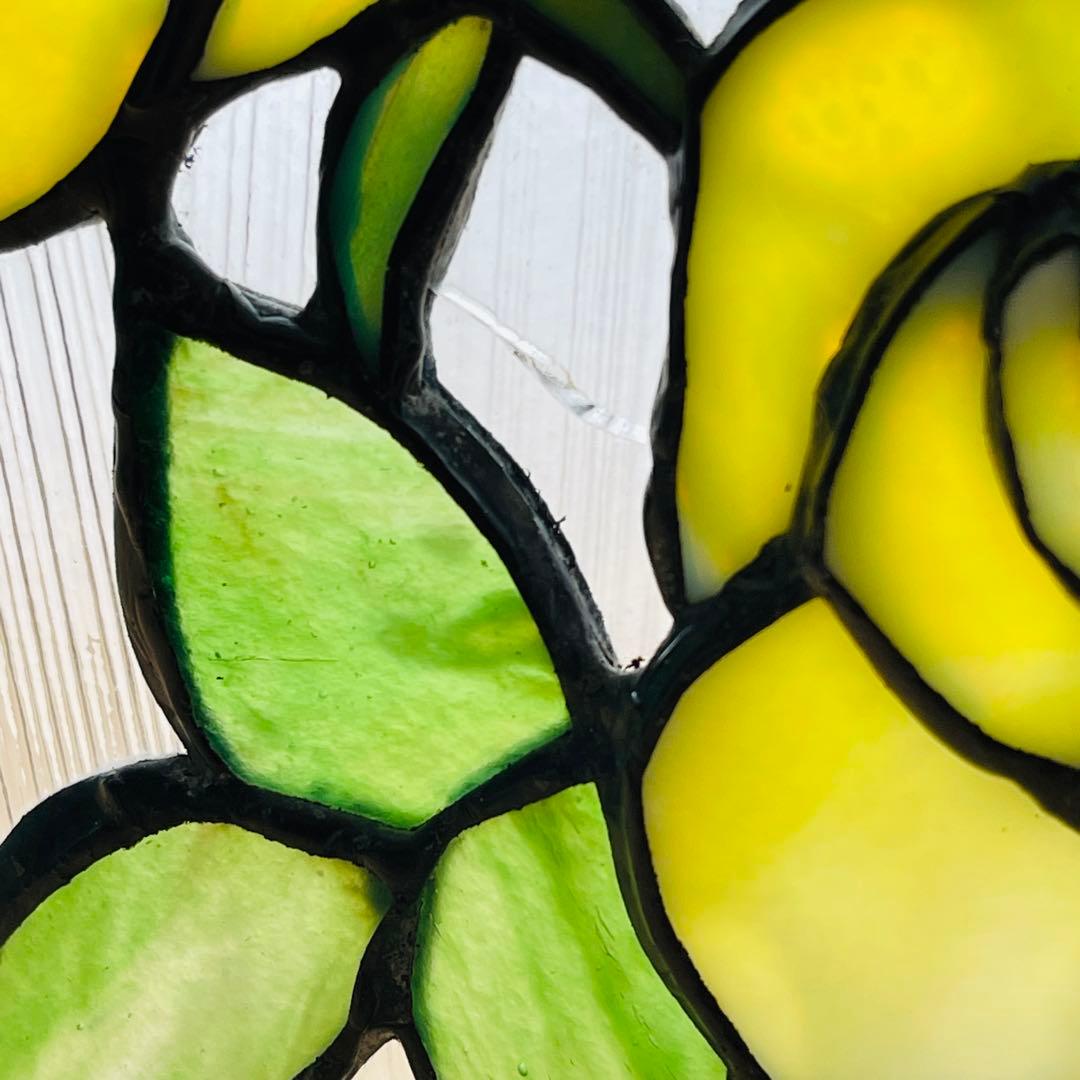 ✮大きめ✮ ステンドグラス　壁掛け　吊り下げ金具付き　バラ　ハンドメイド