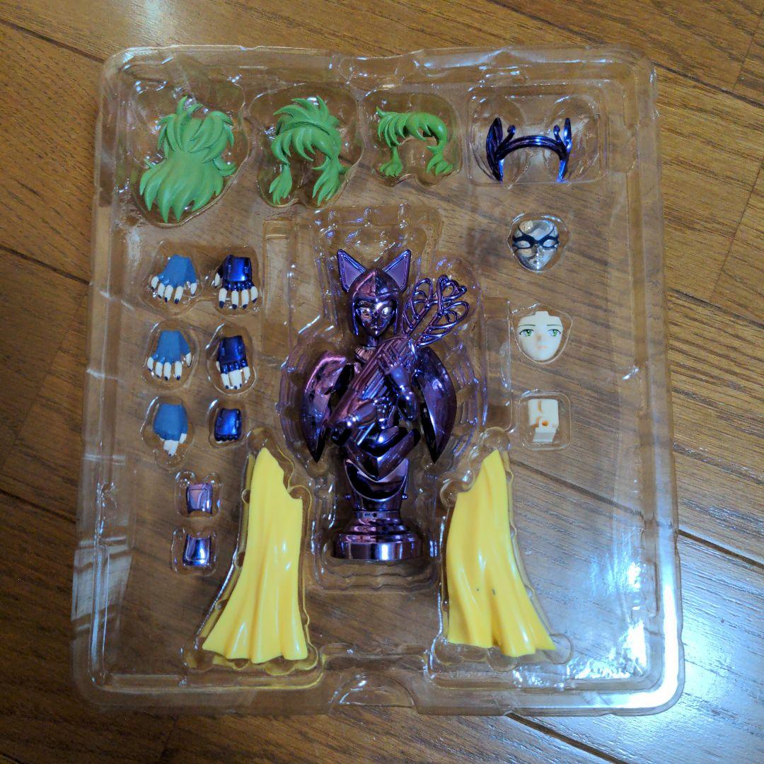 優*輩様 聖闘士聖衣神話　蛇遣い座のシャイナ