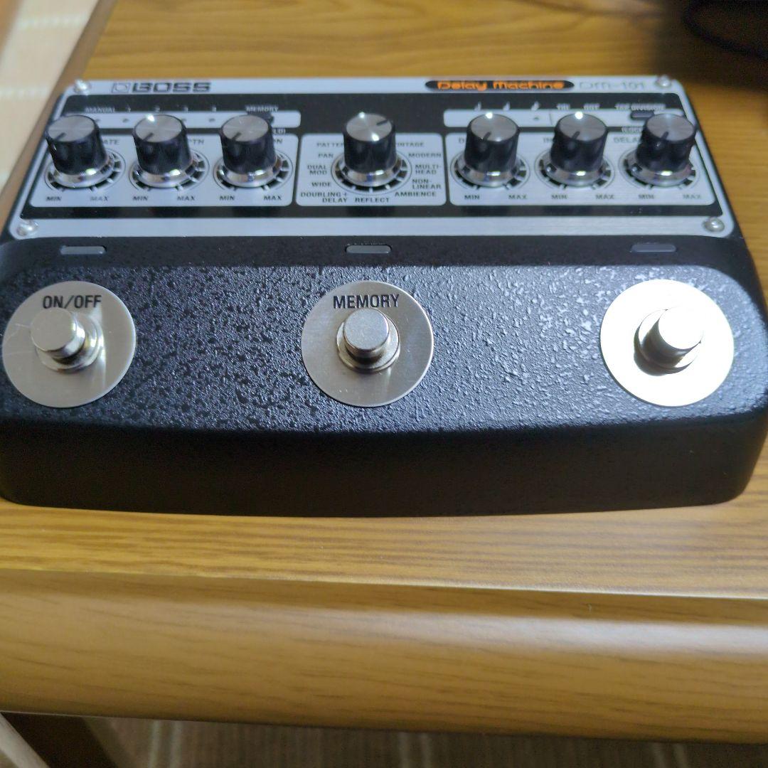 ギター BOSS DM-101