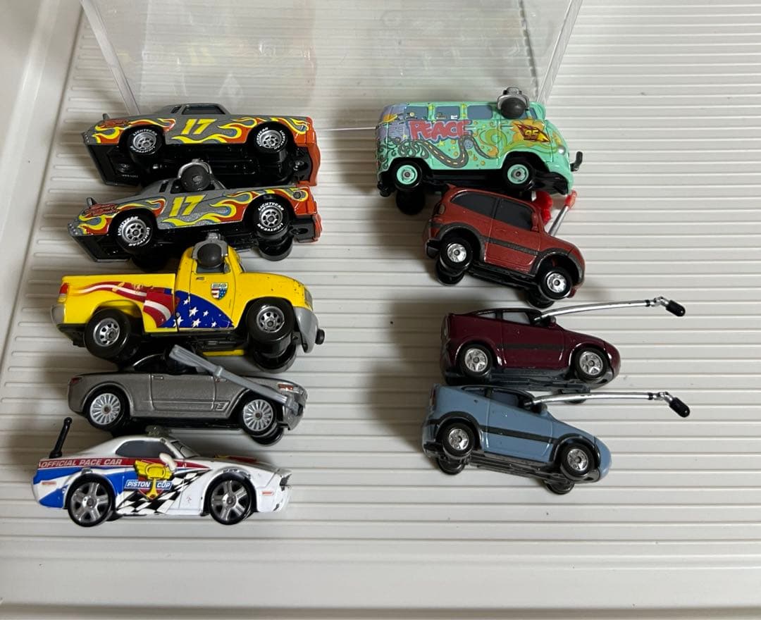 カーズ、マテル、ミニカーのセット（フィルモア、応援）