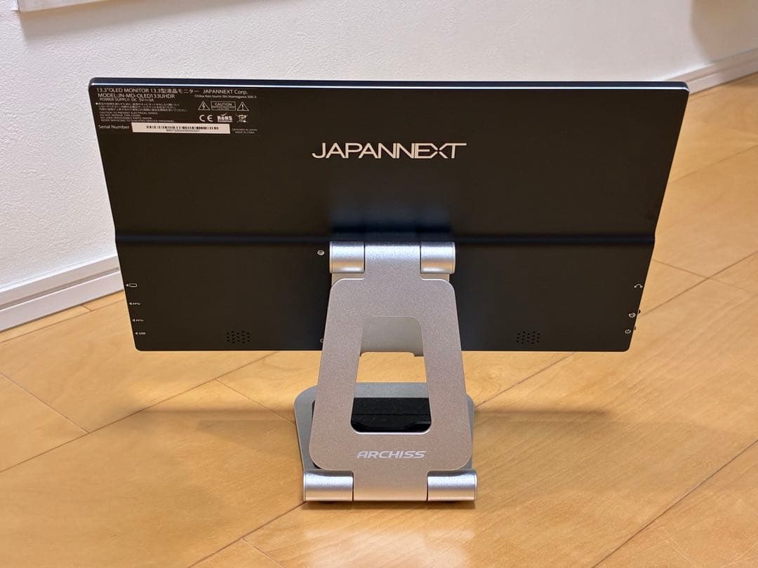 s*n様 JAPANNEXT製 13.3インチ モバイルモニター 4K OLED