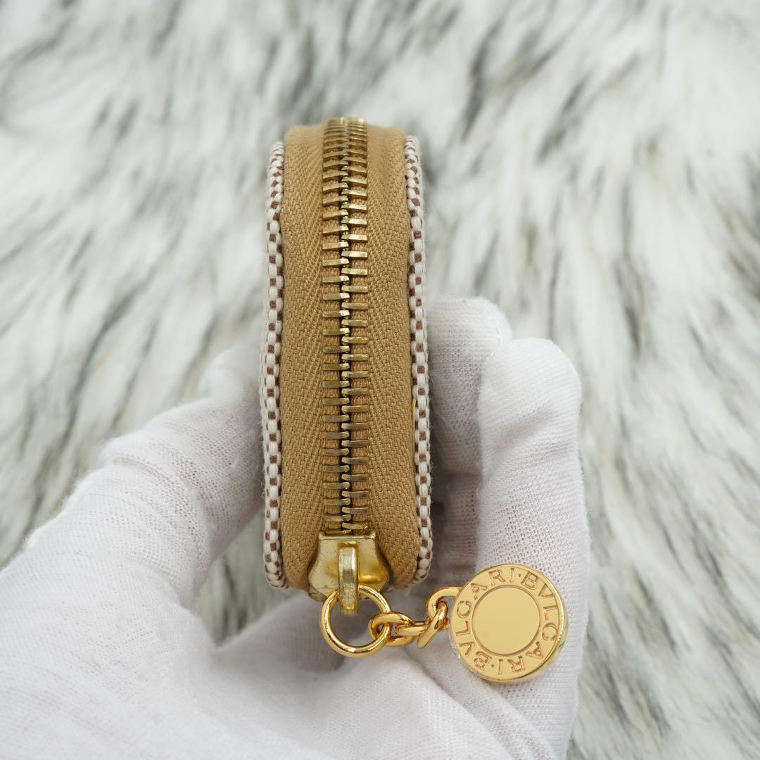 新品未使用品　BVLGARI ブルガリ　小銭入れ　ケース　チャーム付き