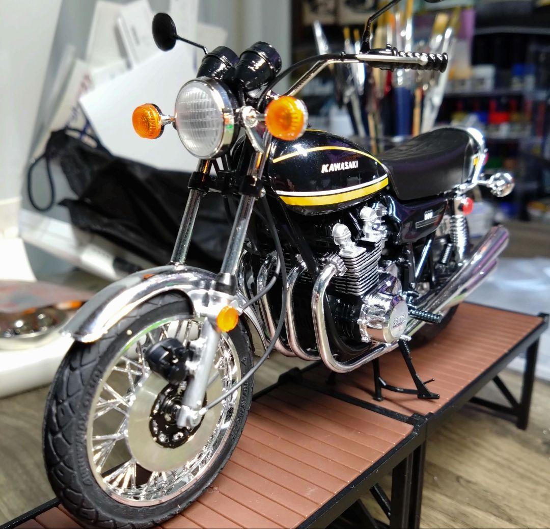 アオシマ 1／12 バイク　Z1 カワサキ（Kawasaki）900 完成品