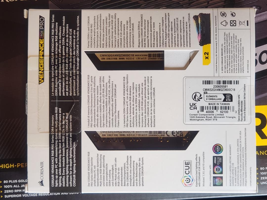 メモリー CORSAIR VENGEANCE RGB PRO 32GB DDR4 3600