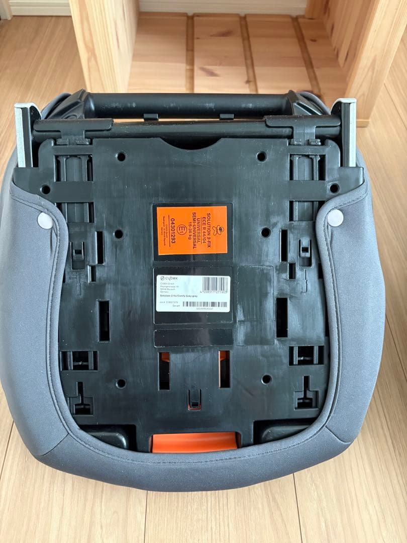 サイベックス cbx Solution 2-Fix ジュニアシート　グレイ