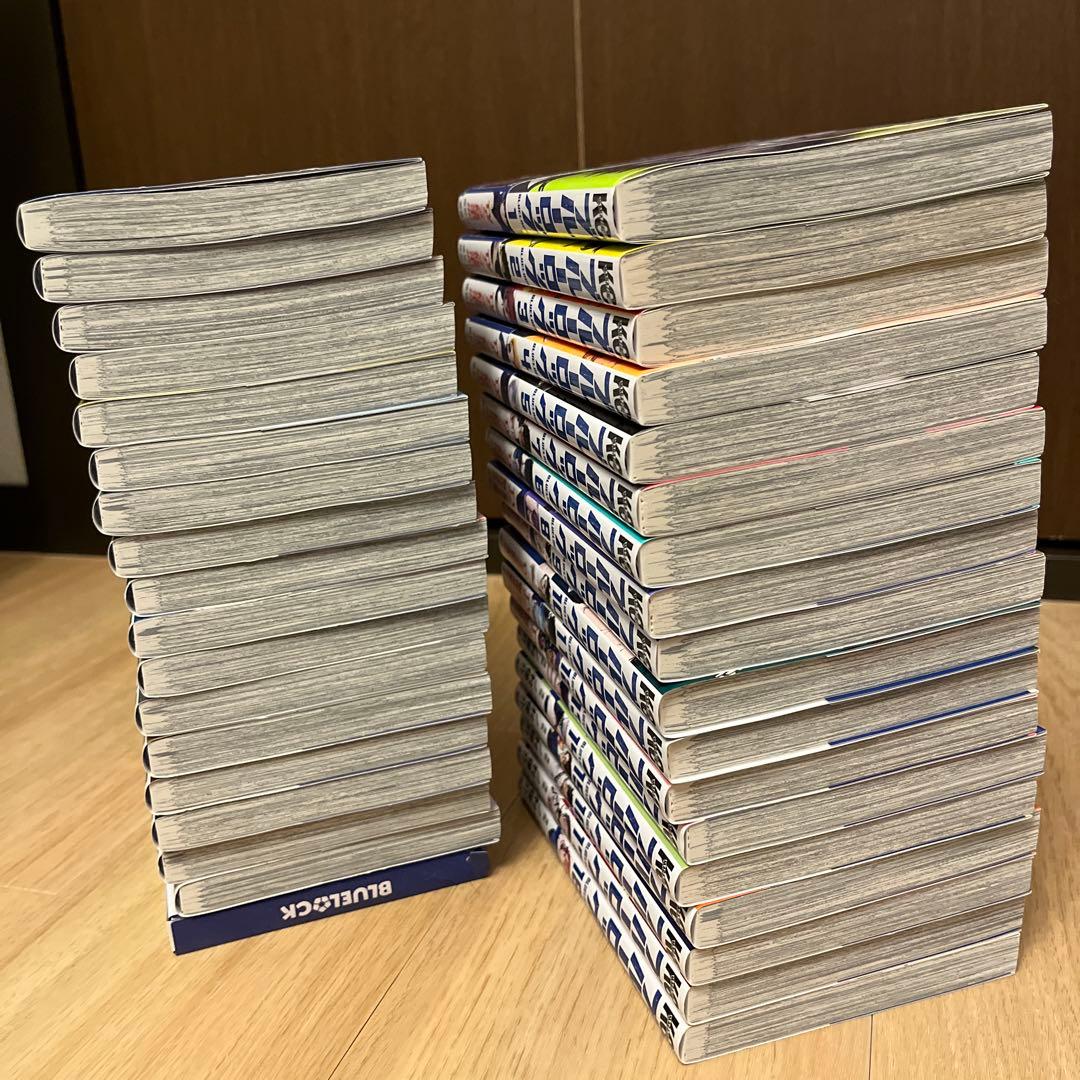 ブルーロック　1〜35巻セット(35巻特装版ステッカー付き)