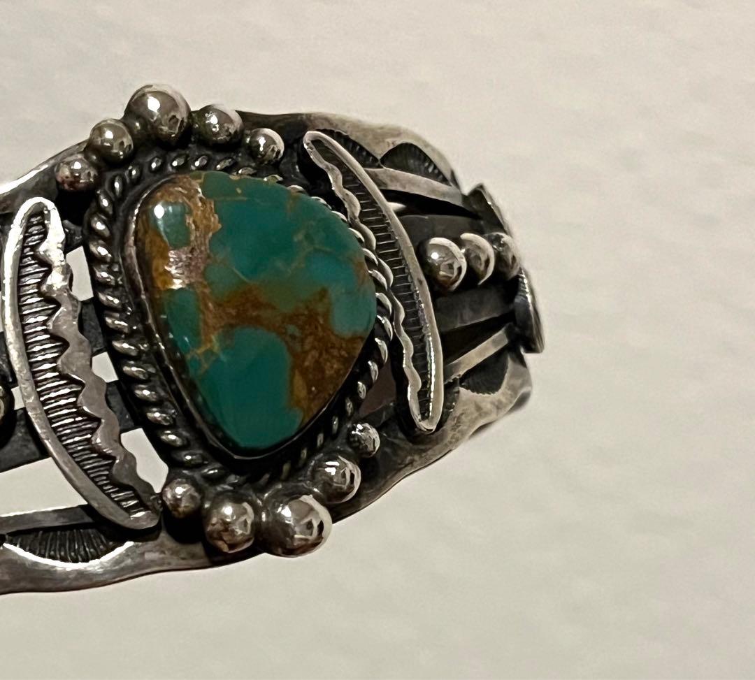 きれいなターコイズのバングル　インディアンジュエリー　navajo ナバホ